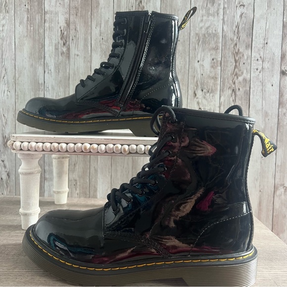 Dr. Martens Shoes - Dr. Martens Black Patent Leather Combat Boots Lace Up Unisex M5 W6 1460